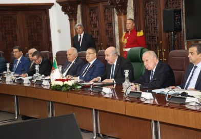 رئيس الجمهورية يشرف رفقة نظيره الانغولي على مراسم التوقيع على اتفاقيات ومذكرات تفاهم للتعاون الثنائي