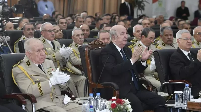 رئيس الجمهورية يترأس مراسم الاحتفال باليوم الوطني للجيش الوطني الشعبي رئيس الجمهورية يترأس مراسم الاحتفال باليوم الوطني للجيش الوطني الشعبي
