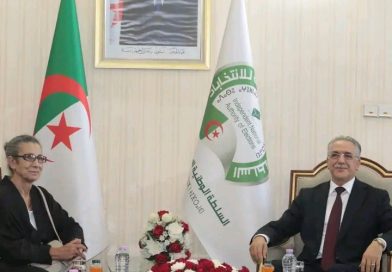 رئيس السلطة الوطنية المستقلة للانتخابات يستقبل لويزة حنون