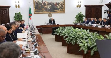 رئيس الجمهورية  يأمر بإدراج زيادات الأجور في قانون مالية 2027 واستكمال خط السكة إلى تمنغست نهاية 2028